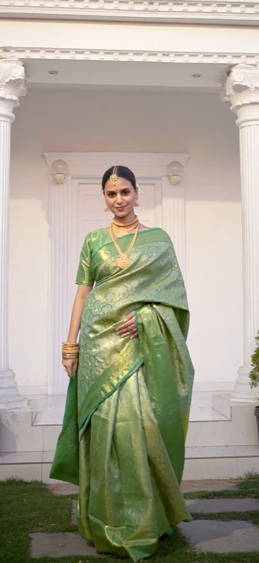 Parrot Green Kanchipuram Inspired Semi Silk Saree with Allover Zari Jacquard & Classic Pallu